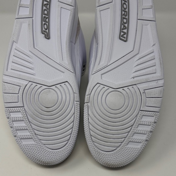 Air Jordan 3 Retro "Pure Money" - Picture 10 of 12